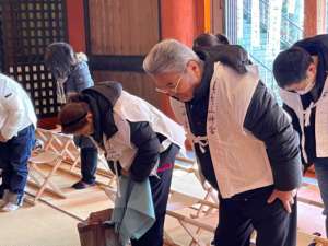 large-3d7c26785b8b29de1200a2455aaaa4fdeb2e8d540a8db024e46ec8351b7df72d