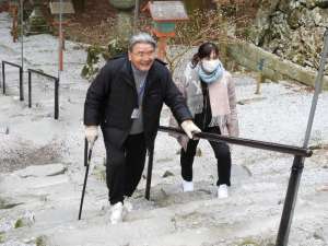 large-ac945efab8ea832cd8bc9058247b2a676c0e5a080c26c8881bed780b9bbf00a2